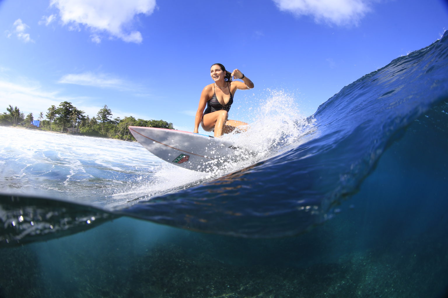 Conoc A Maya Gabeira La Mujer Que Surfe La Ola M S Grande Para Ti