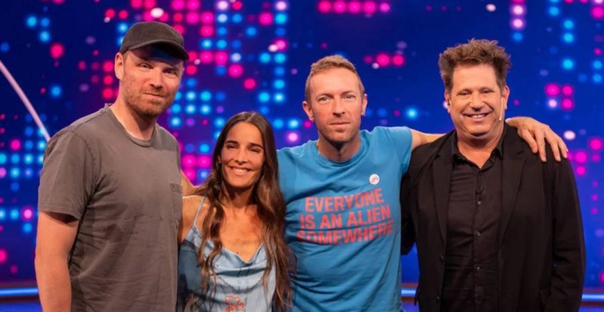 Así fue el look de Juana Viale en su entrevista con Chris Martin