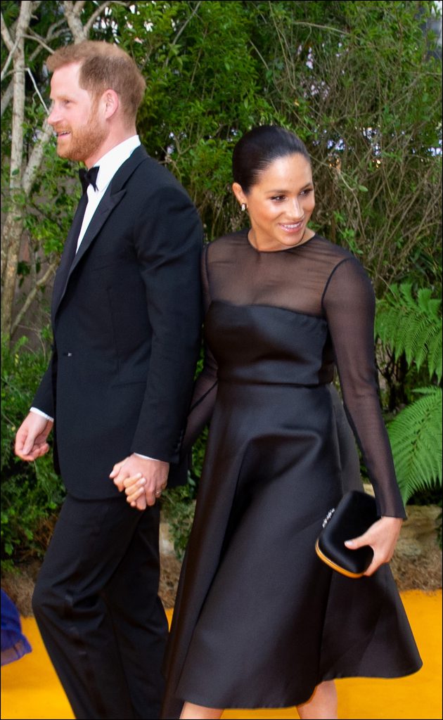 Meghan Markle y el príncipe Harry en el estreno de El rey León. Foto: Fotonoticias