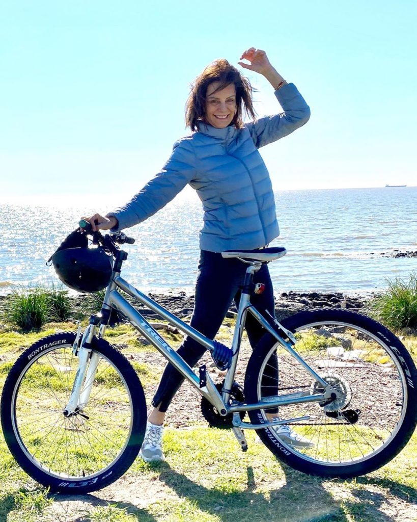 Nequi Galotti elige andar en bici (ejercicio y traslado ...