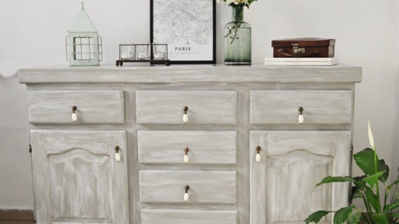 Cómo pintar madera pátina blanca envejecido  Pinturas para muebles, Como  pintar madera, Ideas de muebles pintados