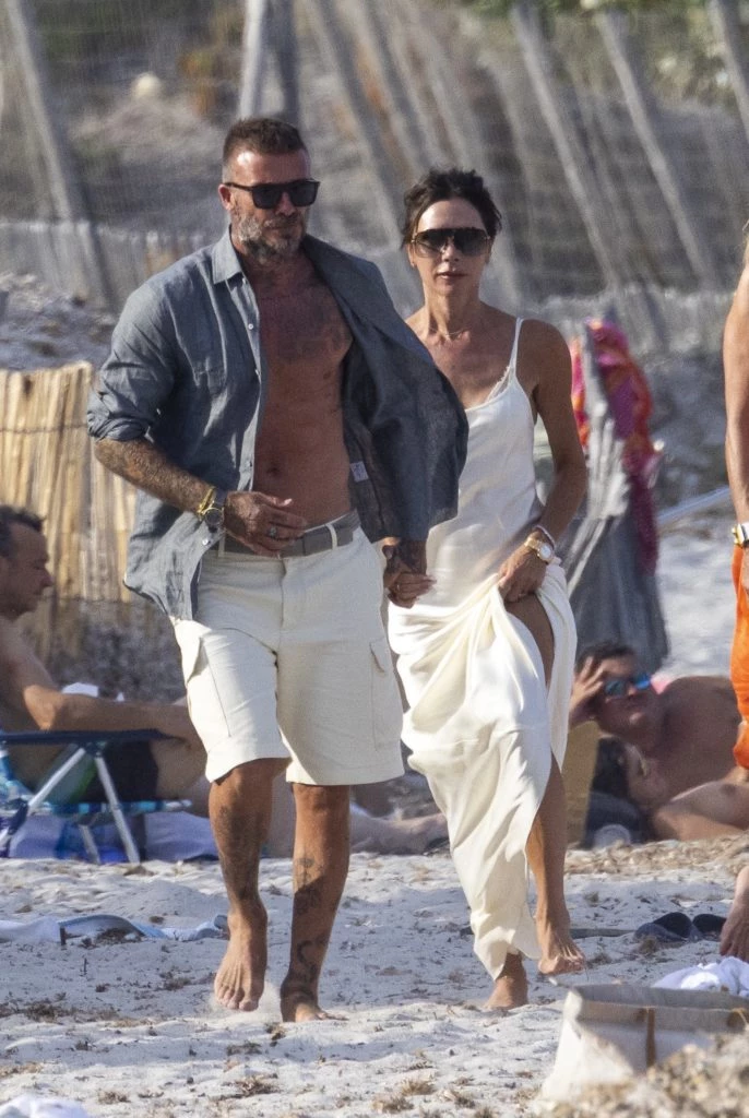 David y Victoria Beckham en Saint Tropez en su lujoso yate