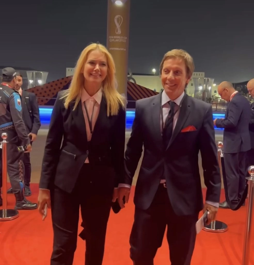 Alejandro Gravier con Valeria Mazza en Qatar