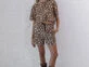 El look animal print de Cami Homs. Foto: web.