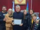 Julieta Fillol con su abuelo, Pato Fillol y familia, el día que fue nombrado ciudadano ilustre de San MIguel del Monte.