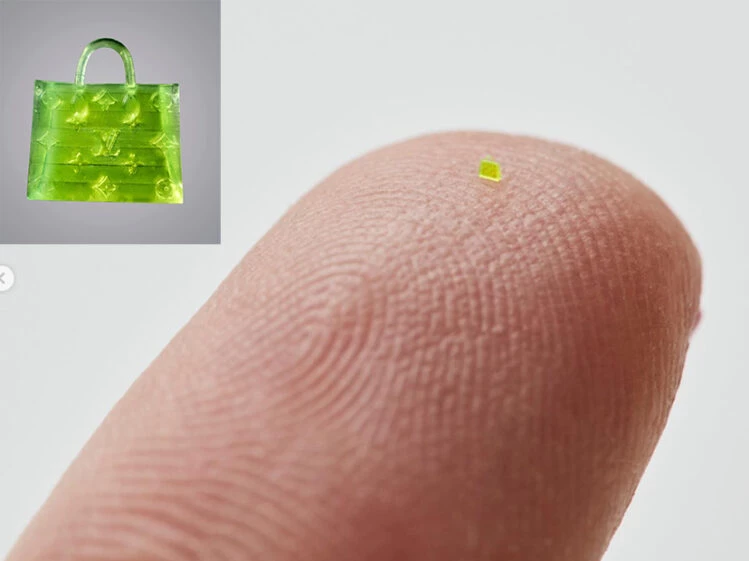 Polémico: Louis Vuitton creó una cartera microscópica, más pequeña