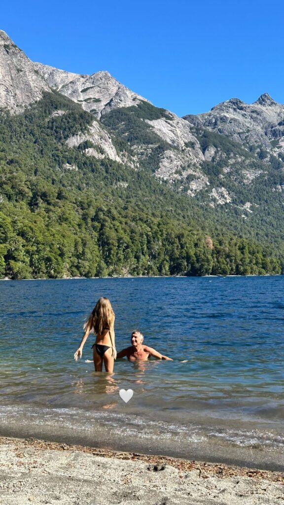 Juliana Awada compartió una tierna foto de Mauricio Macri y su hija Antonia en la Patagonia