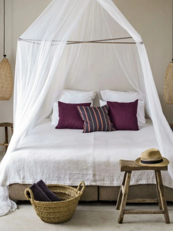 Las mosquiteras de cama más bohemias para pasar tranquilos las noches de  verano y decorar tu