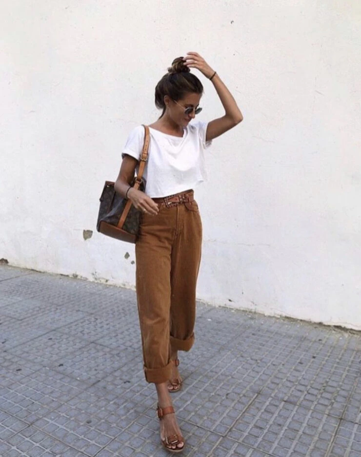 15 Outfits con pantalón de tiro alto que debes probar