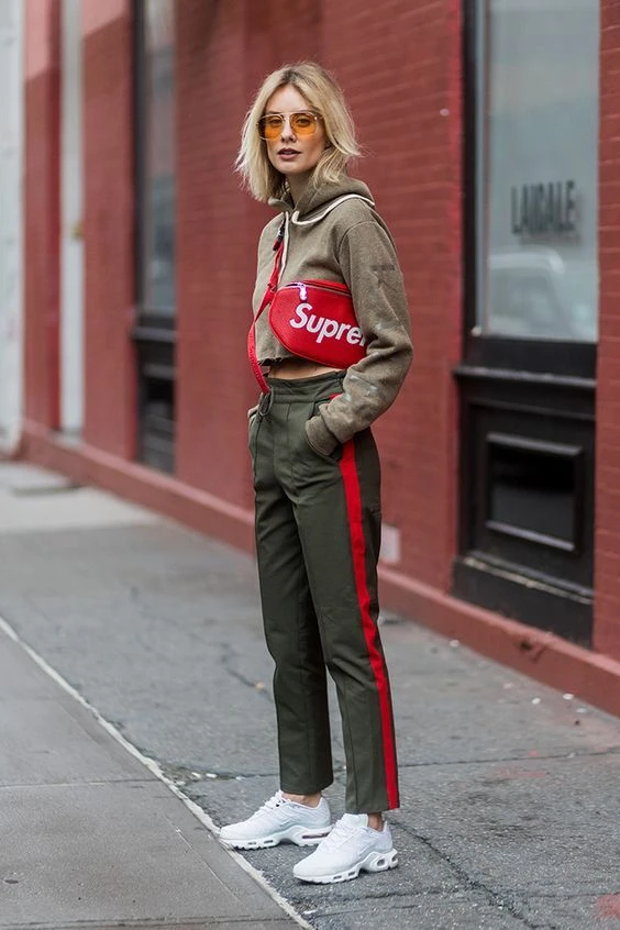 7 looks con un pantalones deportivos inspirados por el street style –  Revista Para Ti