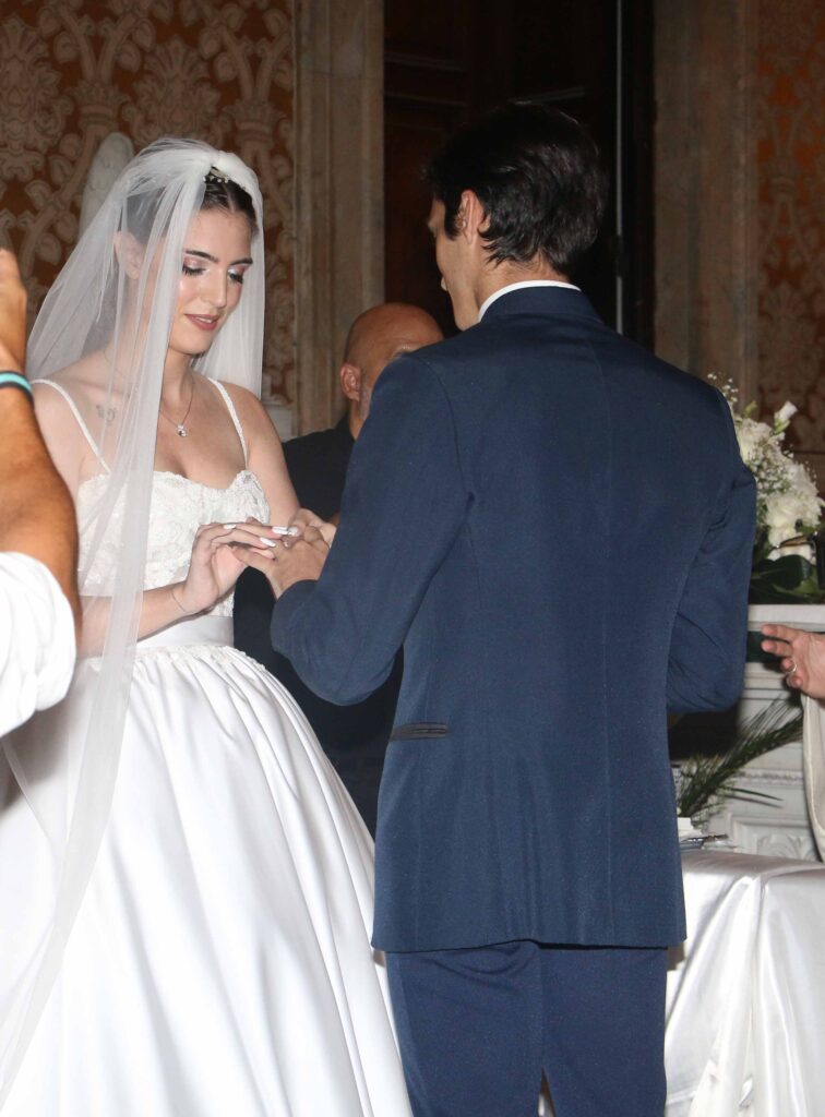 Las fotos del casamiento por iglesia de Macarena Fort y Tiago Demársico. Foto Movilpress