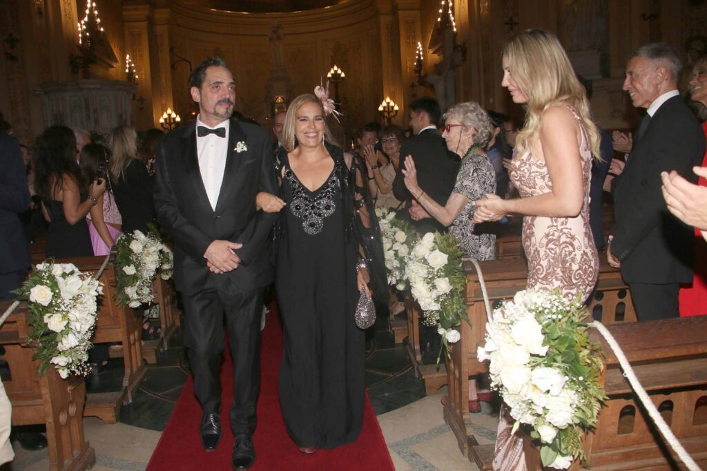 Las fotos del casamiento por iglesia de Macarena Fort y Tiago Demársico. Foto Movilpress