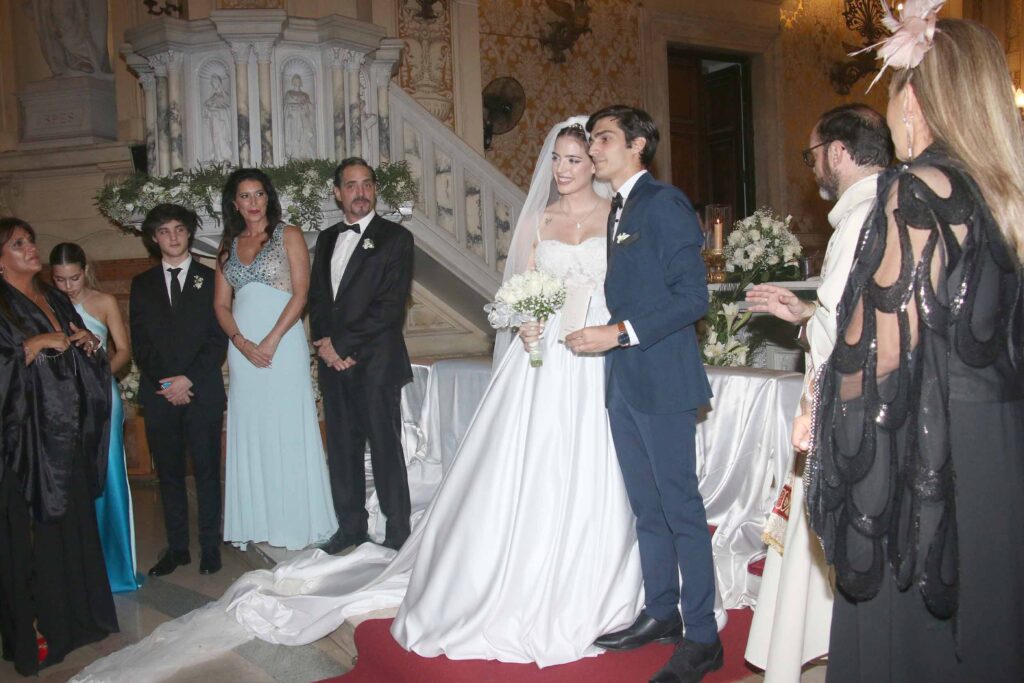 Las fotos del casamiento por iglesia de Macarena Fort y Tiago Demársico. Foto Movilpress