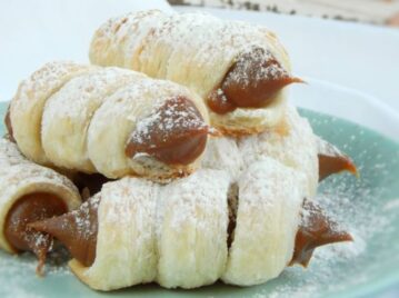 La receta de los cañoncitos de dulce de leche y crema pastelera