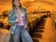 Mica Viciconte disfrutó de una visita a una bodega.