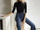 Juliana Awada nos adelanta cómo se usan los jeans este 2024. Foto: Instagram. 