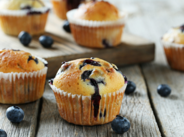 Muffins de coco y arándanos la receta sin harina ni azúcar