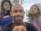 Mascherano con sus hijos