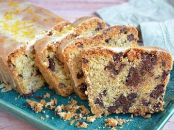 La receta de budín de mandarina y chocolate súper húmedo