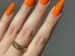 Orange nails: el color de uñas que marca tendencia en el street style