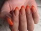 Orange nails: el color de uñas que marca tendencia en el street style