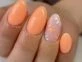 Orange nails: el color de uñas que marca tendencia en el street style