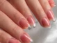 Glass nails: la manicura más delicada para probar en tus uñas