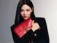 Campaña de Versace para presentar su nueva cartera Kleio