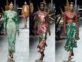 Desfile Etro primavera 2025 en la Semana de Moda de Milán.