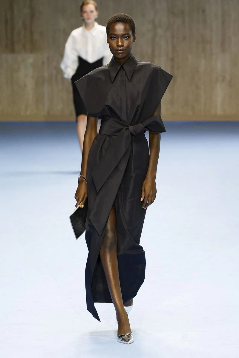 Desfile de Carolina Herrera, primavera verano 2025 en NYFW