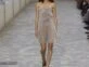 Desfile Alberta Ferretti primavera verano 2025.