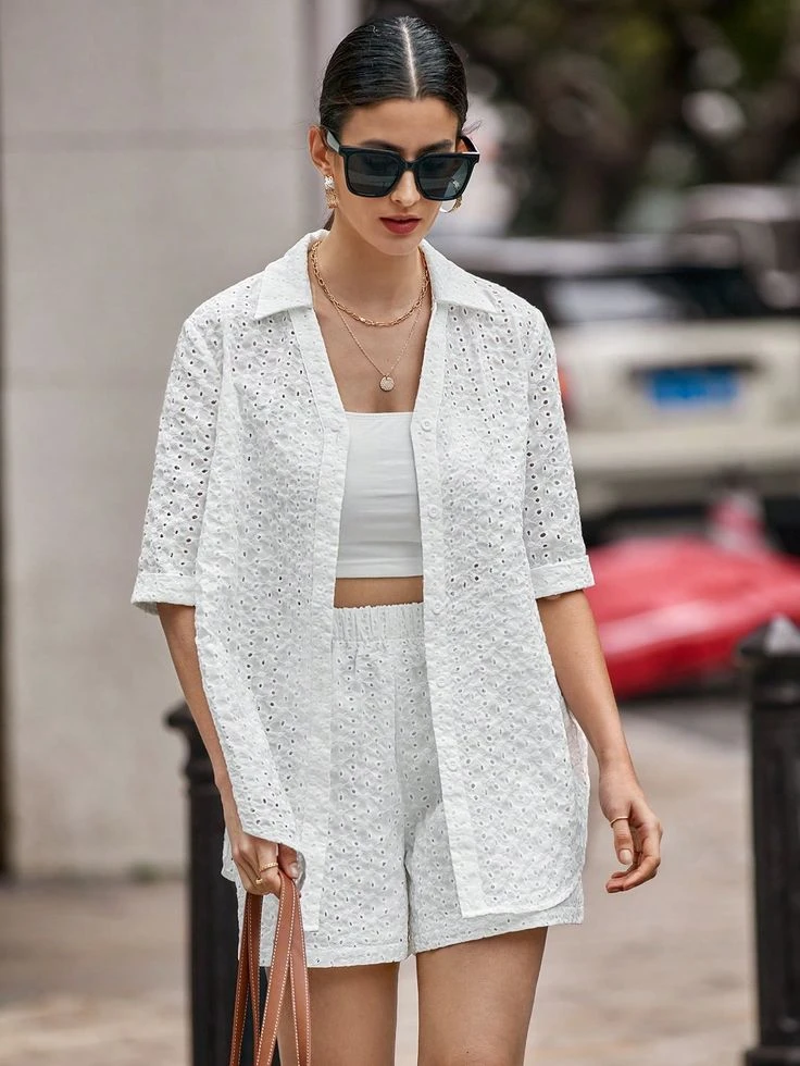 7 looks con camisa blanca, la prenda mas chic del placard