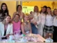 Así fue el festejo de Indiana: con su mamá, sus hermanas, su tía y sus primas. 