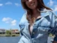 Pampita mostró un look casual con dos básicos de esta primavera