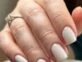 uñas con manicura blanca