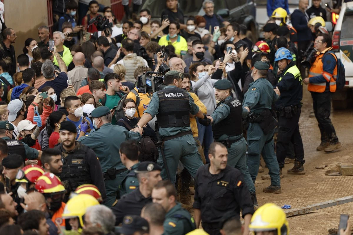 Letizia en la zona del desastre de la DANA