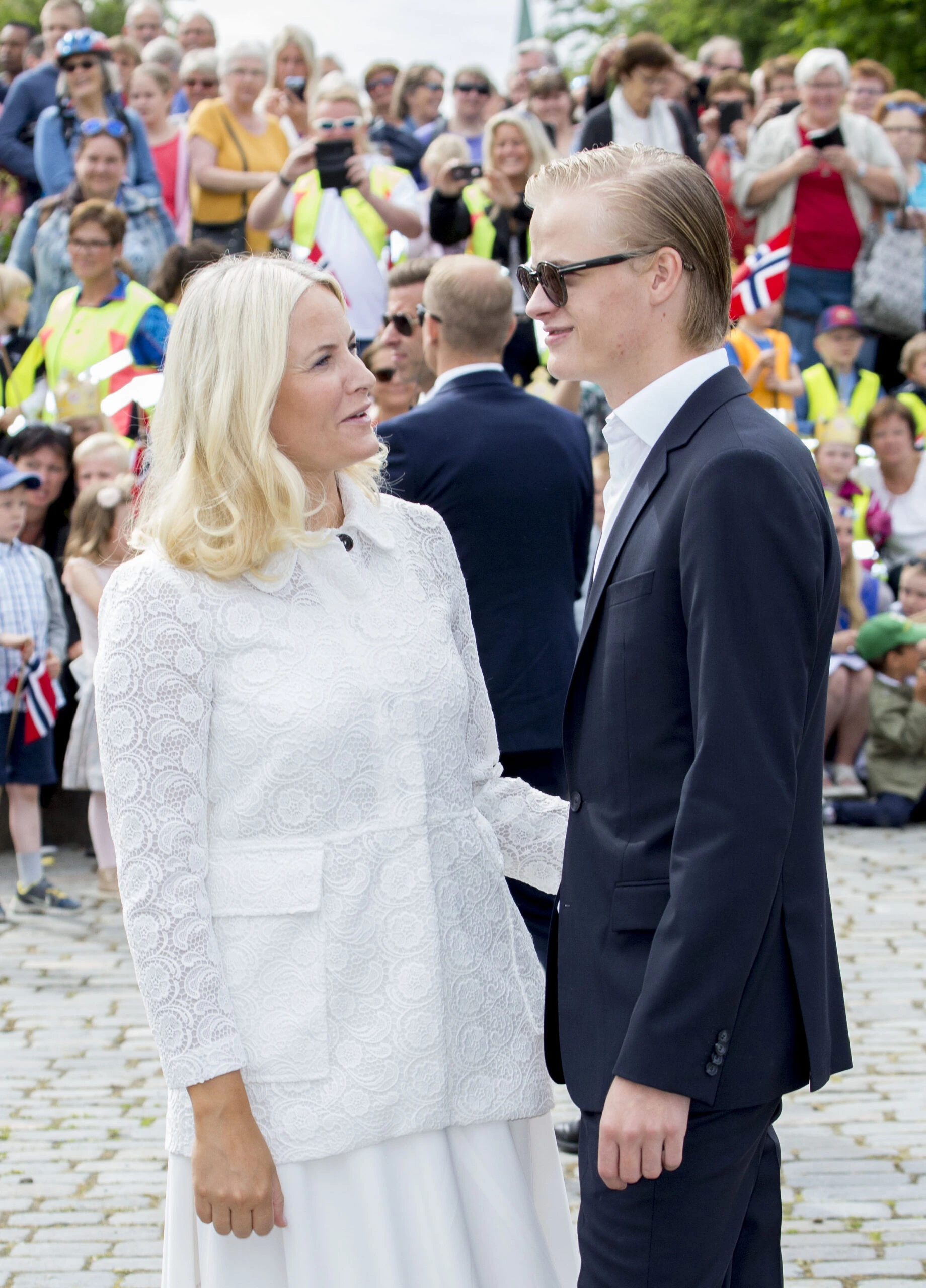 Mette Marit con su hijo Marius