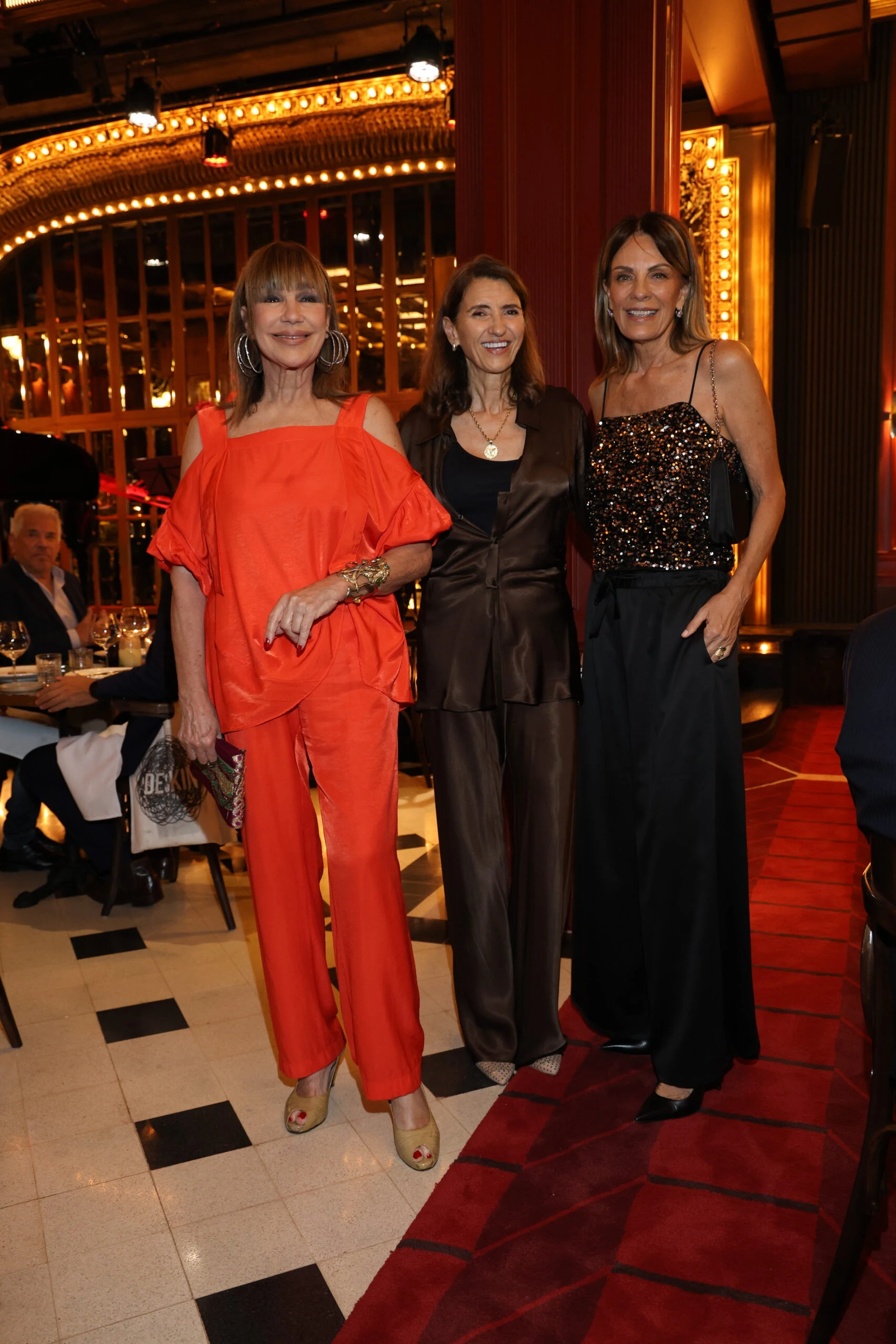 vMora Futardo, Raquel Rodrigo y Nequi Galloti en la apertura de Albur Restaurant Concert