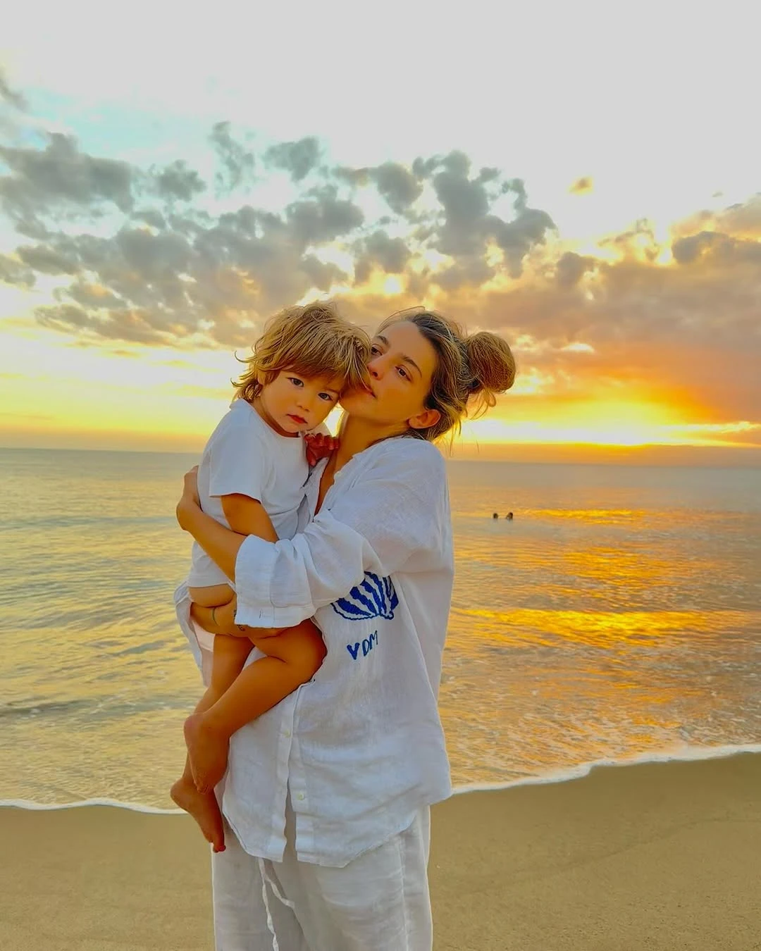 Calu Rivero celebró el fin de clases de su hijo, Tao