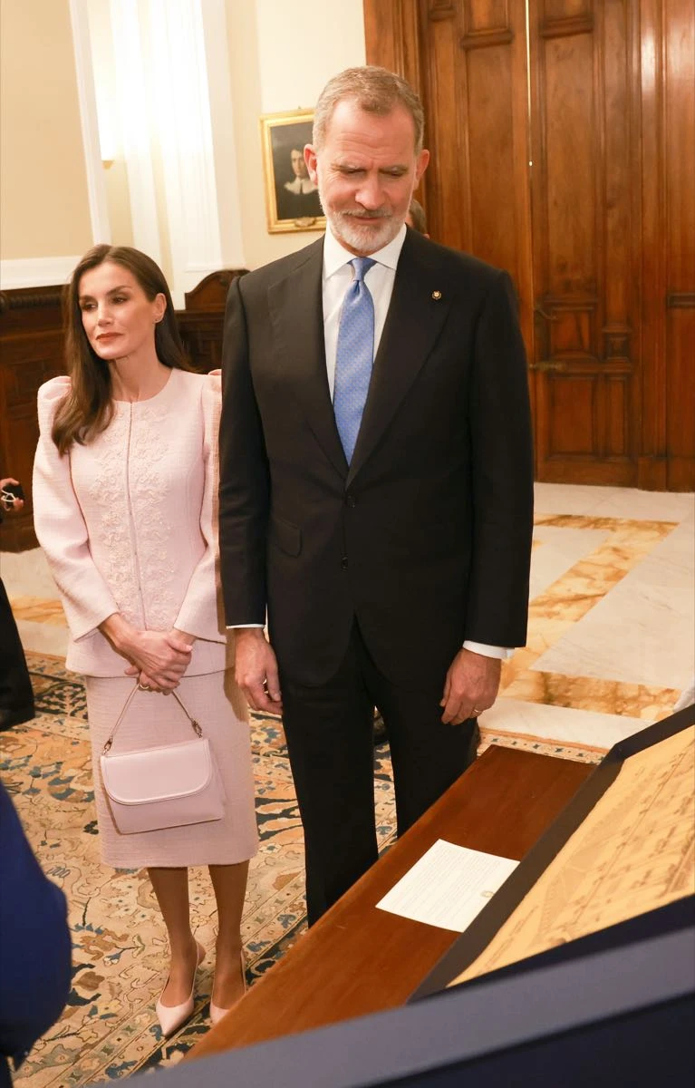 Letizia con total look pink