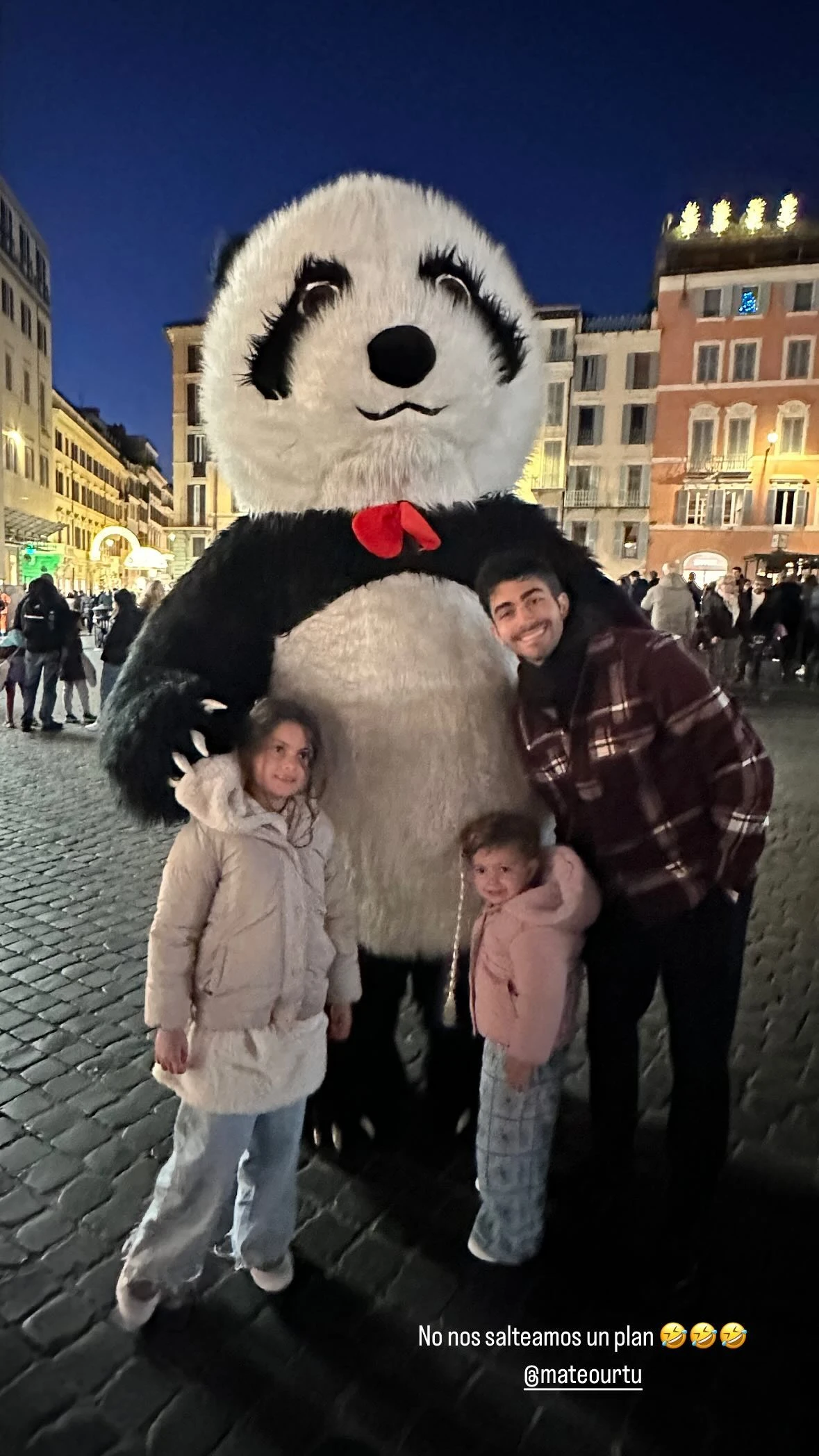 Las fotos de Isabel Macedo y su familia en Italia