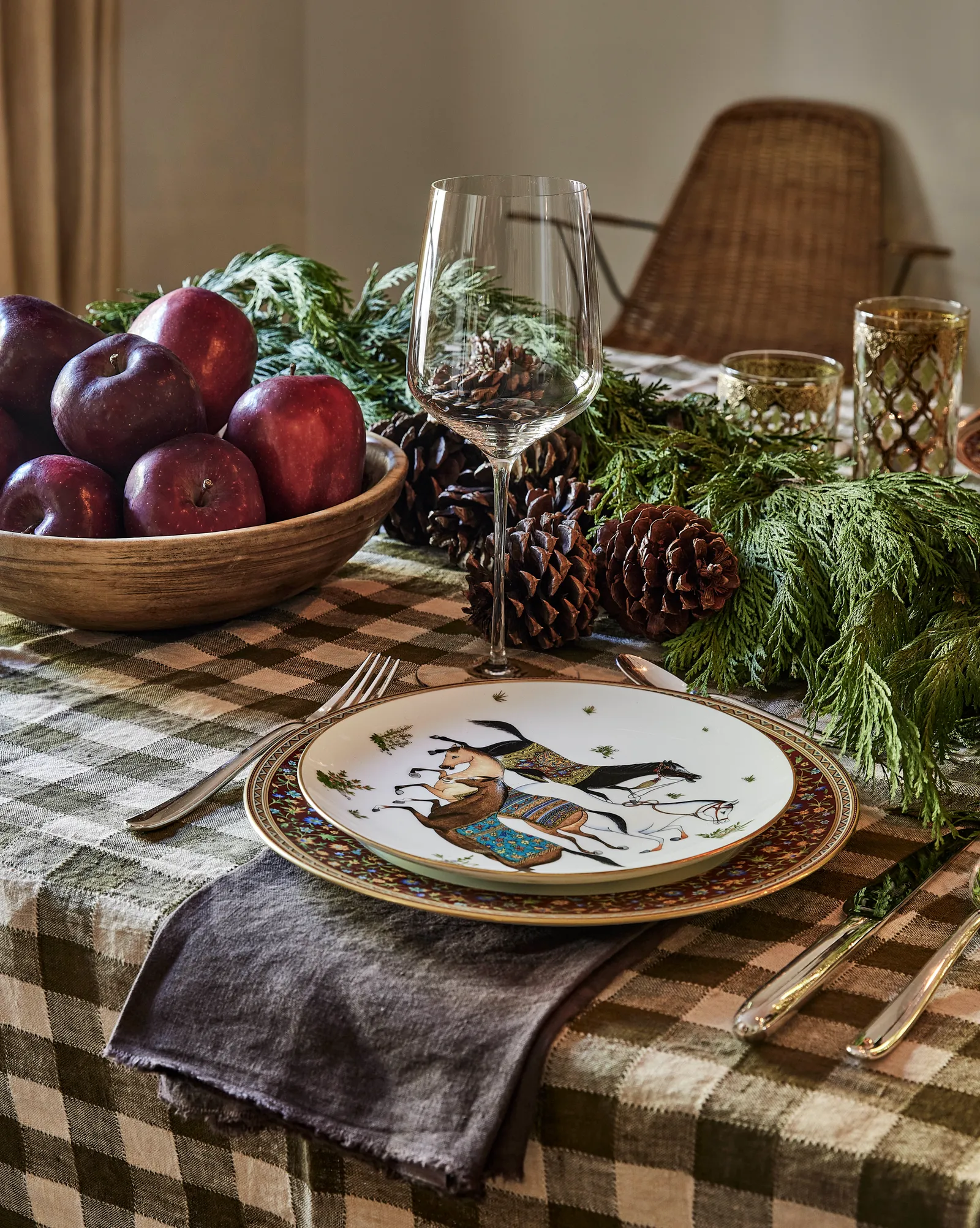 La mesa de Navidad tradicional y vintage de Kendall Jenner. 