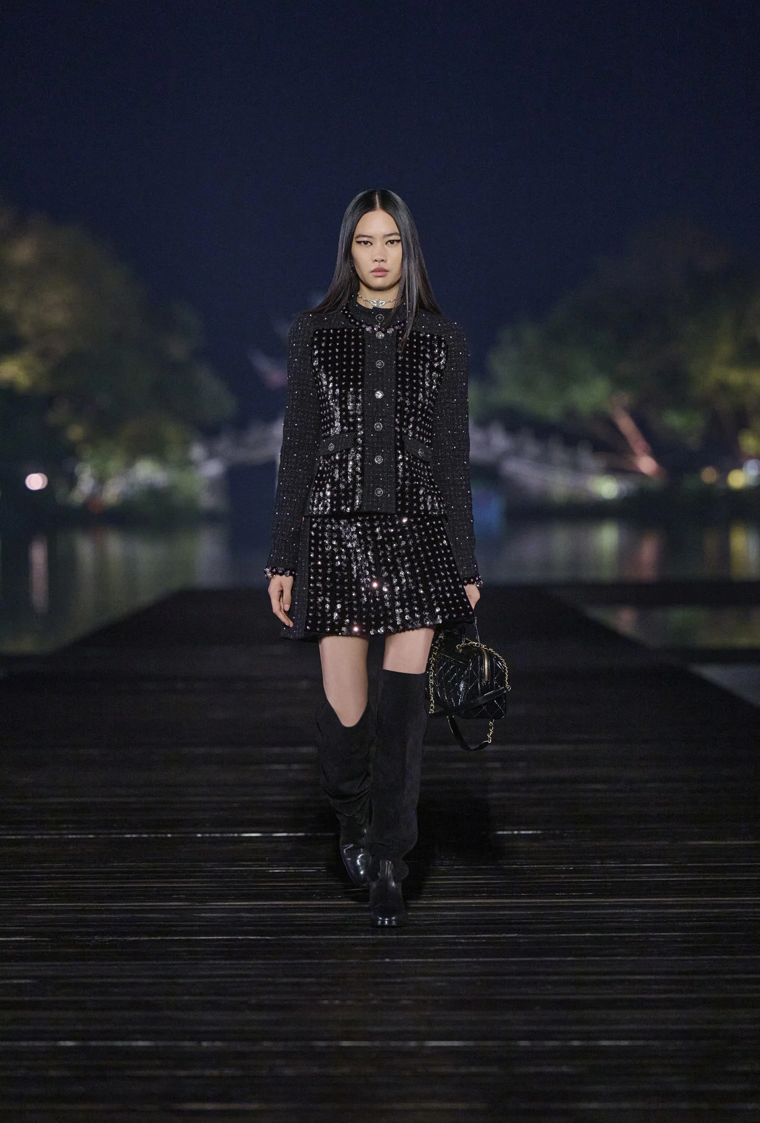 Desfile de Métiers D'Art de CHANEL 2024/25 en Hangzhou, China