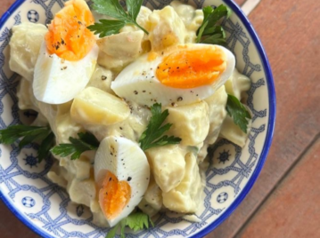 ensalada de papa y huevo alemana de pedro lambertini