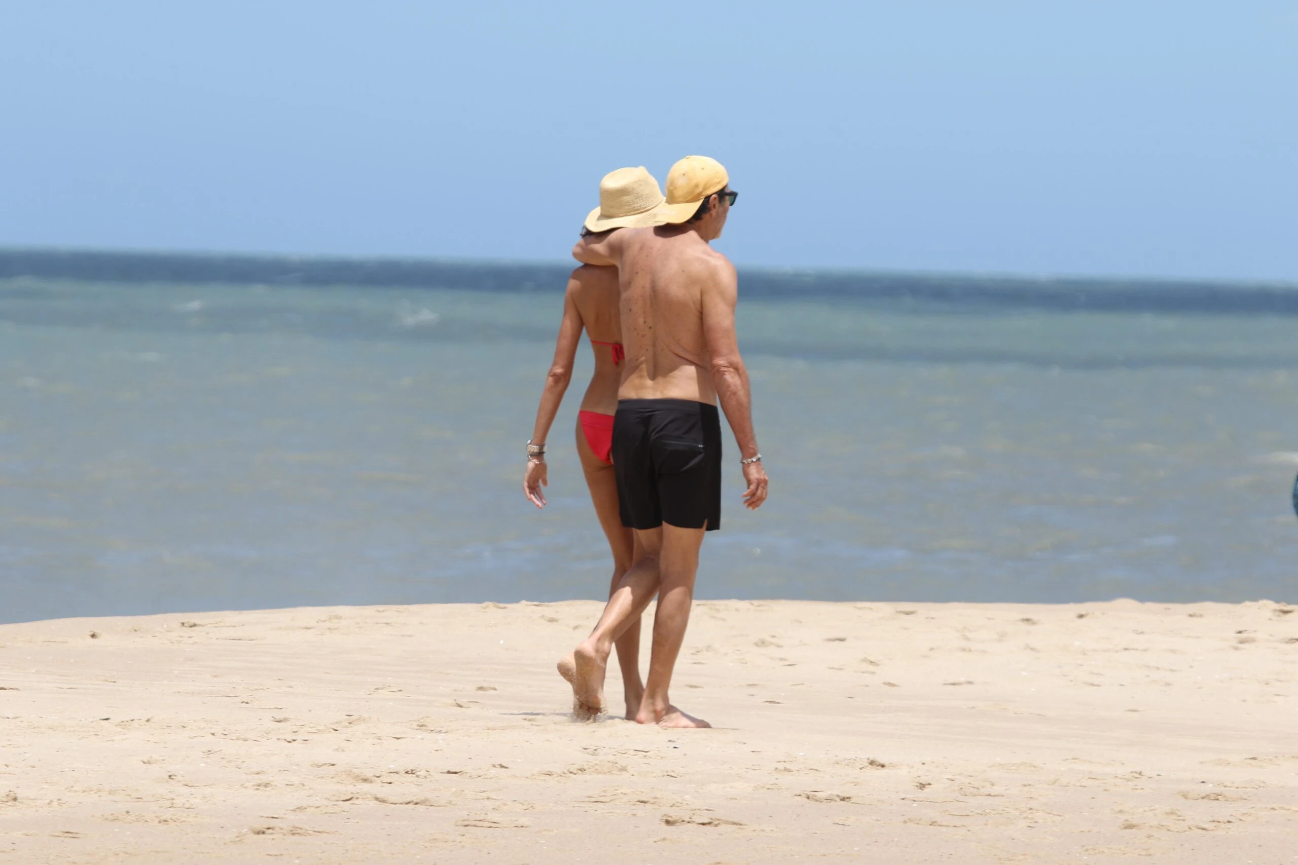 LAs fotos de Florencia Raggi y Nicolás Repetto en las playas de Punta del Este