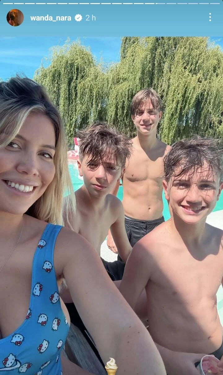 Wanda Nara compartió la tarde de pile de sus hijos y sus amigos. Fotos: Ig.