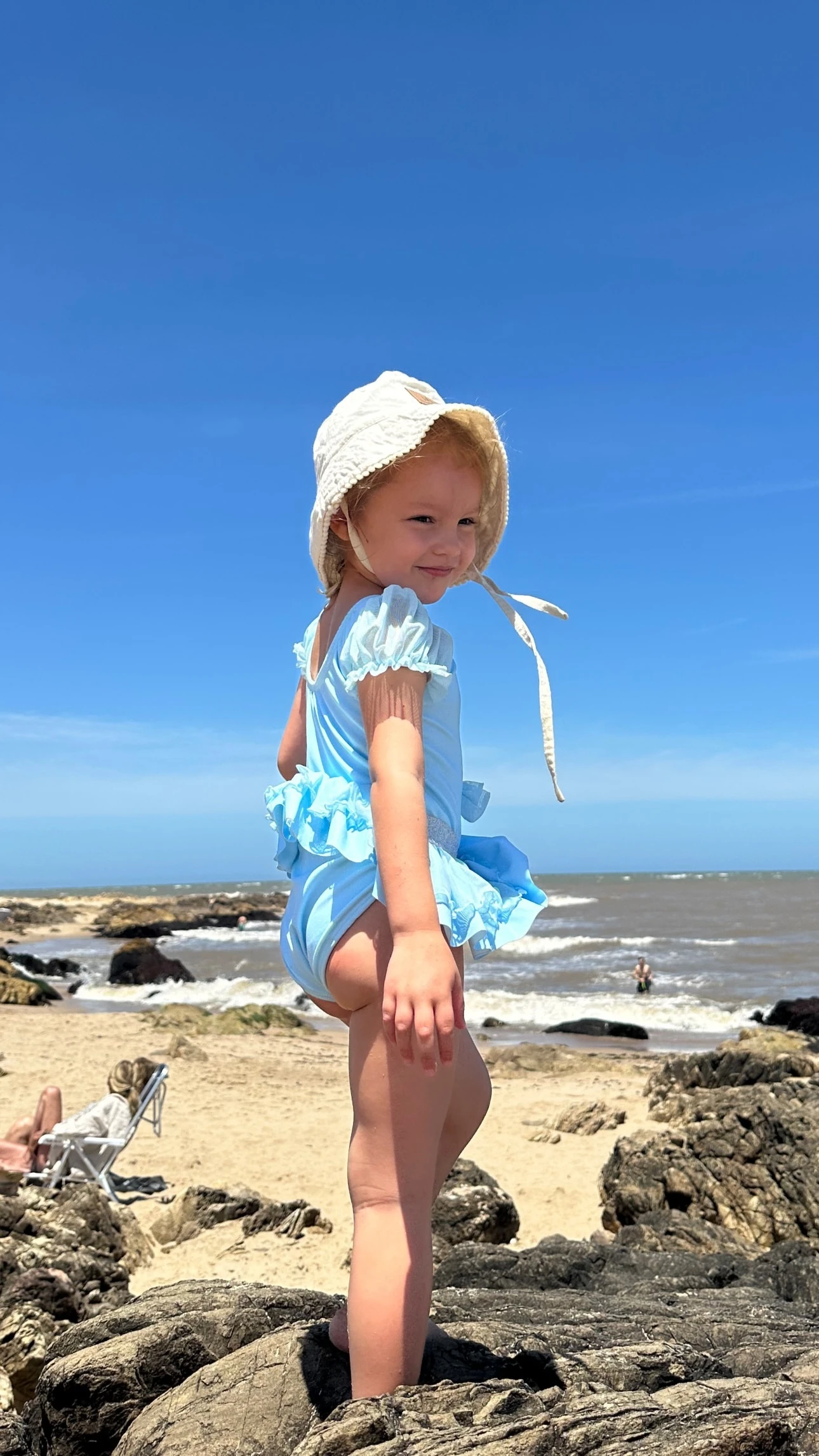 el adorable look playero de ana garcia moritan